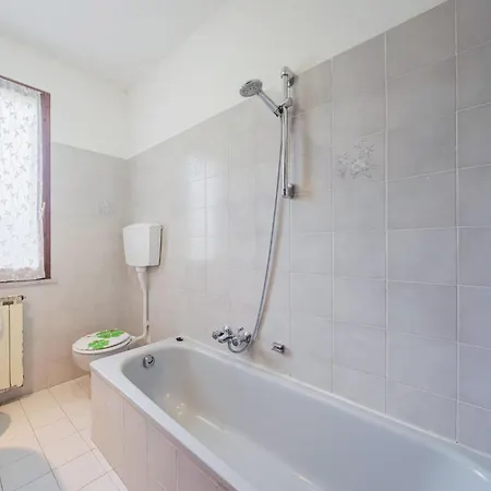 Locazione Turistica Villaggio 5 Terre-4 *